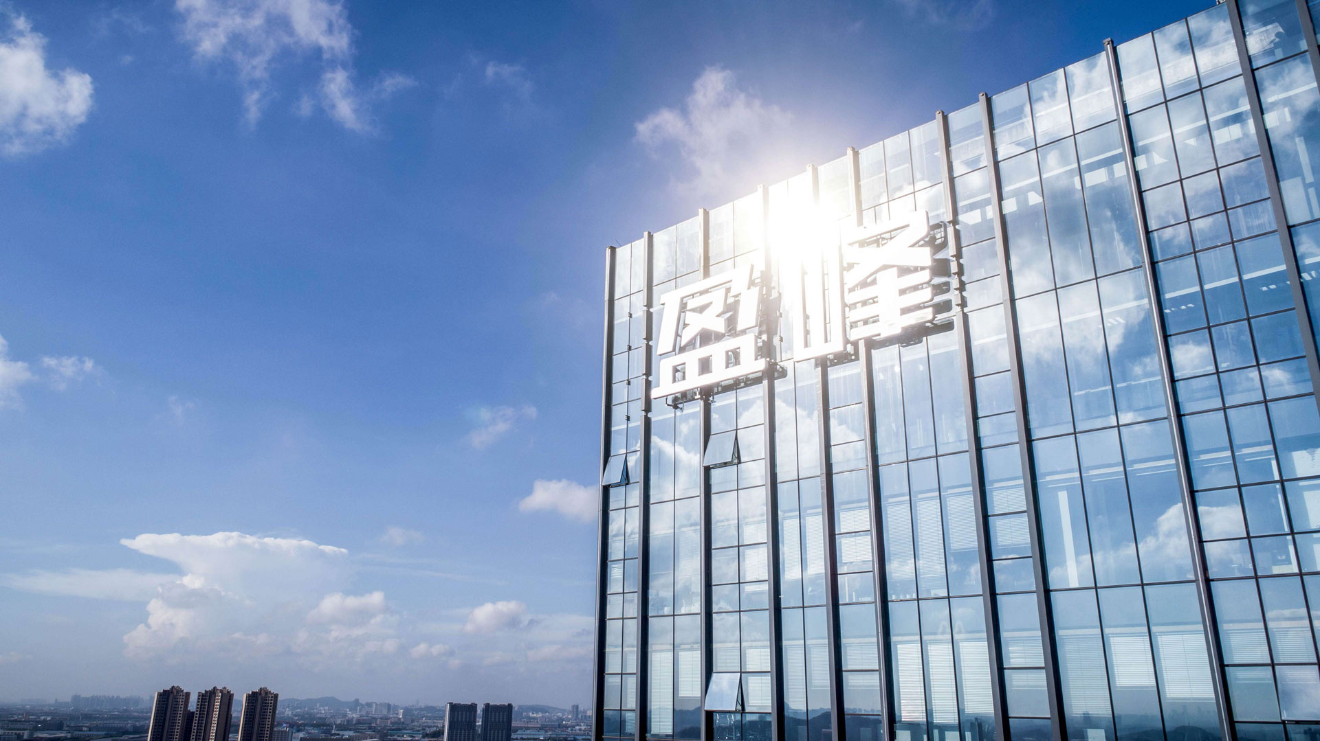 完成股权分置改革，yh533388银河控股成为大股东